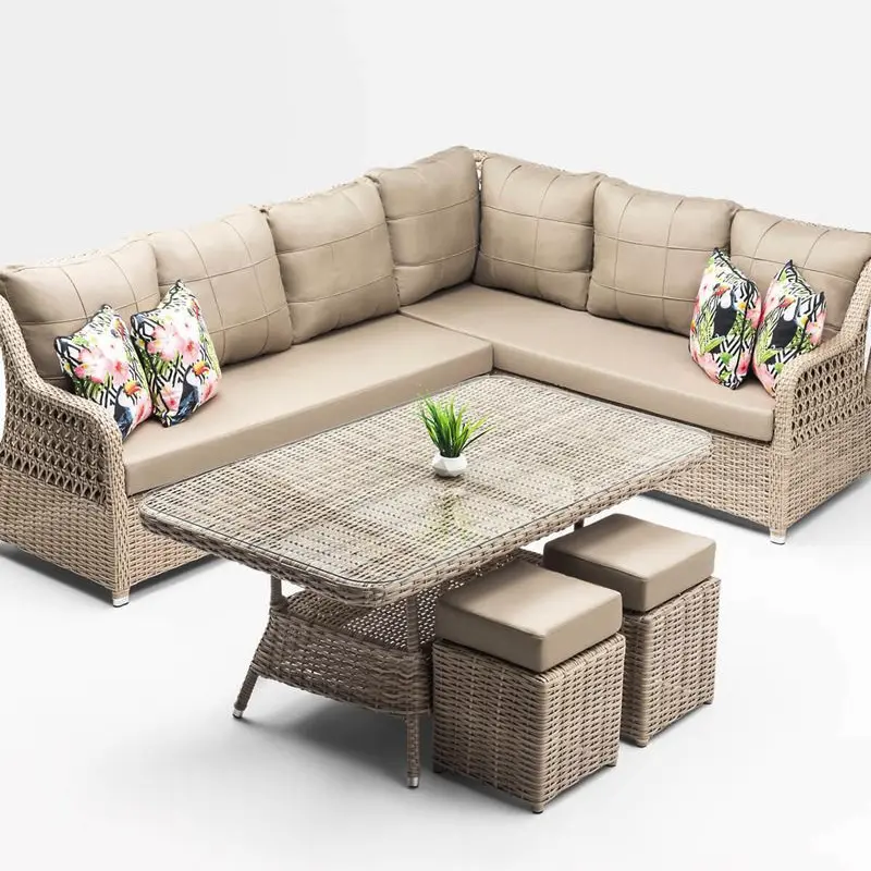 Roma-Rattan-Eckset